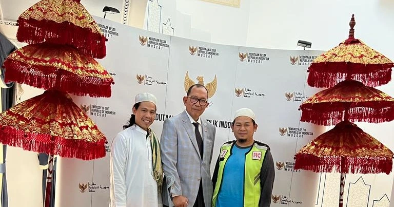 WNI yang Berjalan kaki dari Indonesia ke Mekkah