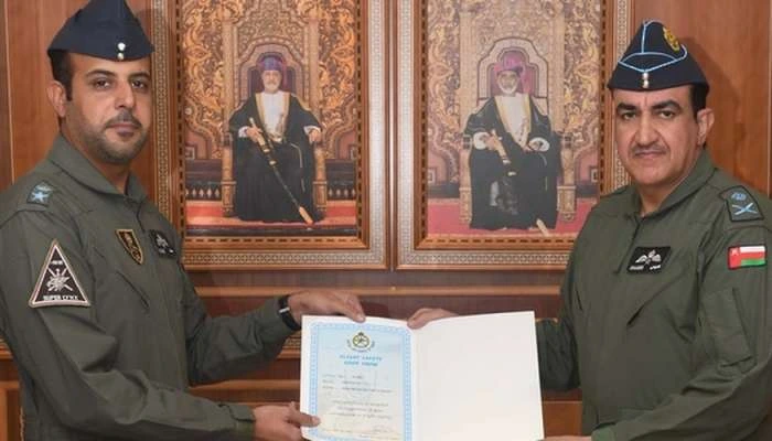 Perwira RAFO Diapresiasi untuk Tindakan Heroik Menyelamatkan Nyawa Awak Pesawat