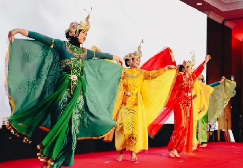 KBRI di Muscat Kenalkan Budaya Indonesia Pada Resepsi Diplomatik HUT RI ke-79
